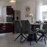 Adria * تروغير