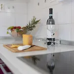 Adria شقة تروغير