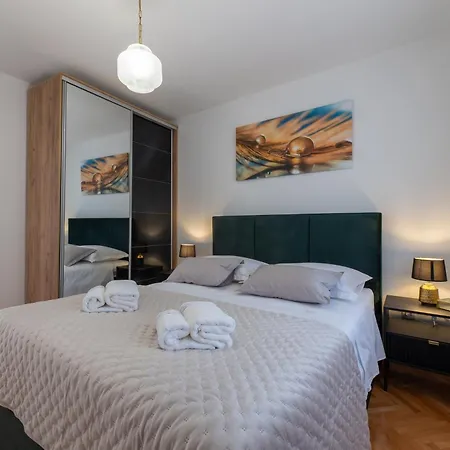 Apartament Adria